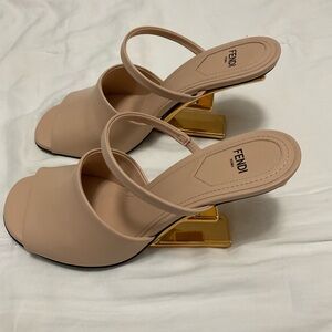 FENDI Vitello Fendi First 95mm Slide
Sandals 38 gold heel Connecticut